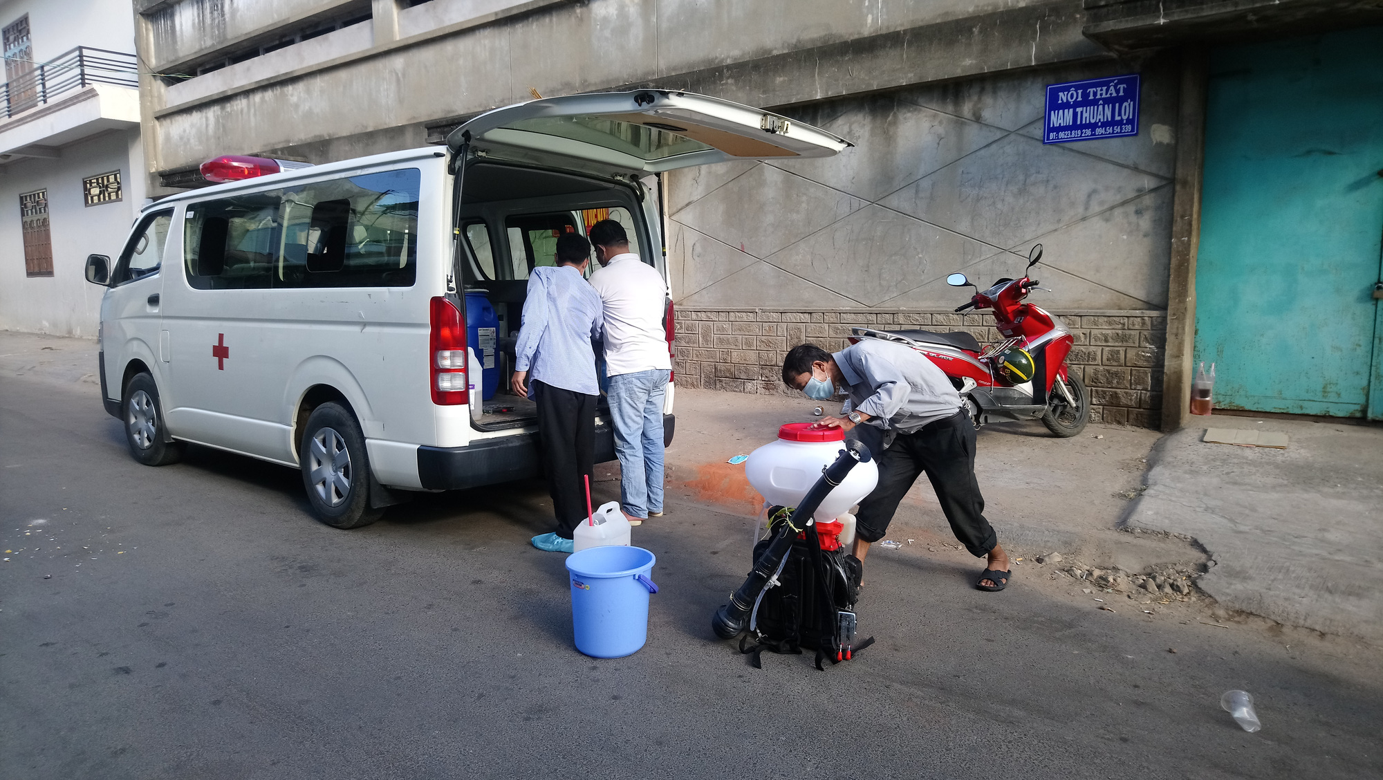 Covid-19: Ca bệnh thứ 34 khai báo nhỏ giọt, Bộ Y tế vào Bình Thuận