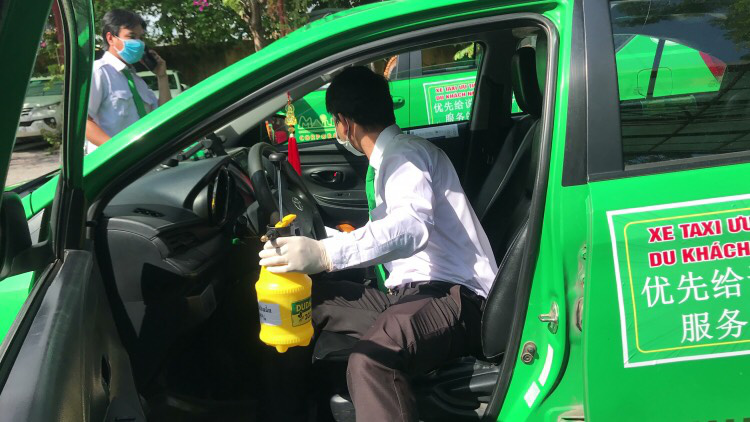 Doanh nghiệp taxi kiến nghị H&agrave; Nội bỏ biển cấm tr&ecirc;n 11 tuyến phố - Ảnh 2.