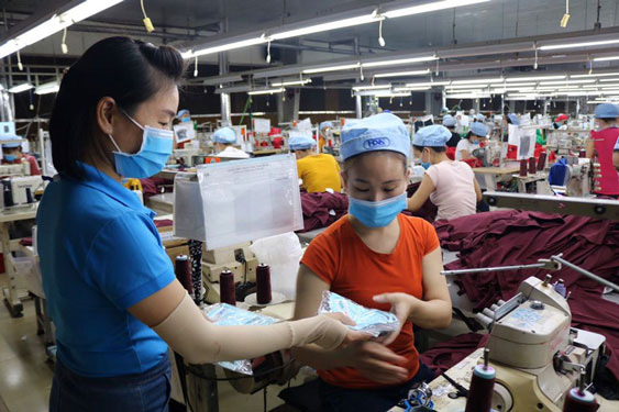 Ngăn ngừa dịch bệnh tại nhà lưu trú và nơi làm việc - Ảnh 1.