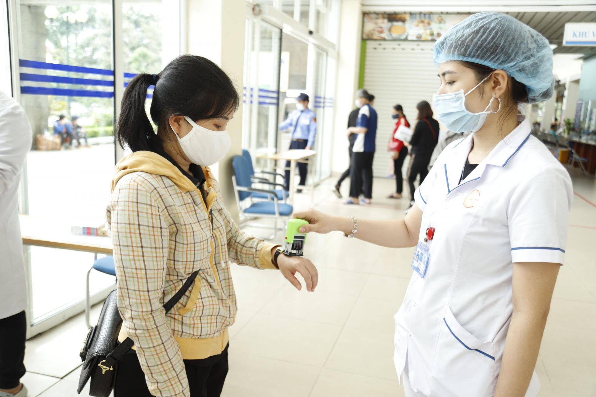 Ngại đi khám chữa bệnh vì sợ Covid-19