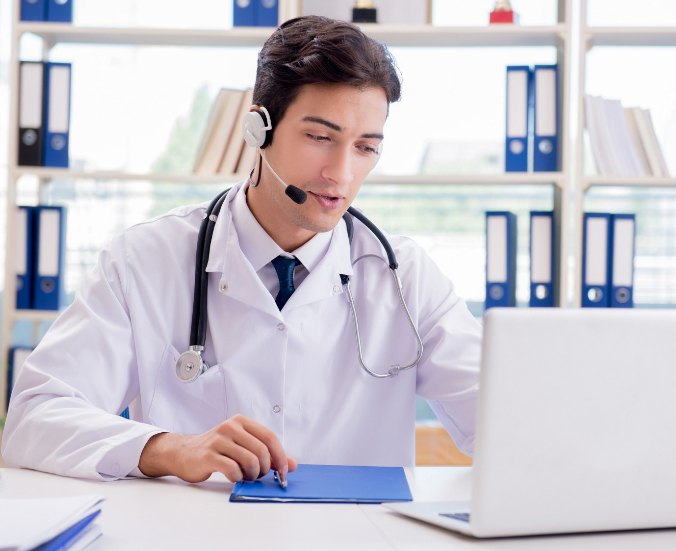 Khách hàng Chubb Life có thể tham vấn Dịch vụ tư vấn Y tế toàn cầu mùa dịch Covid-19