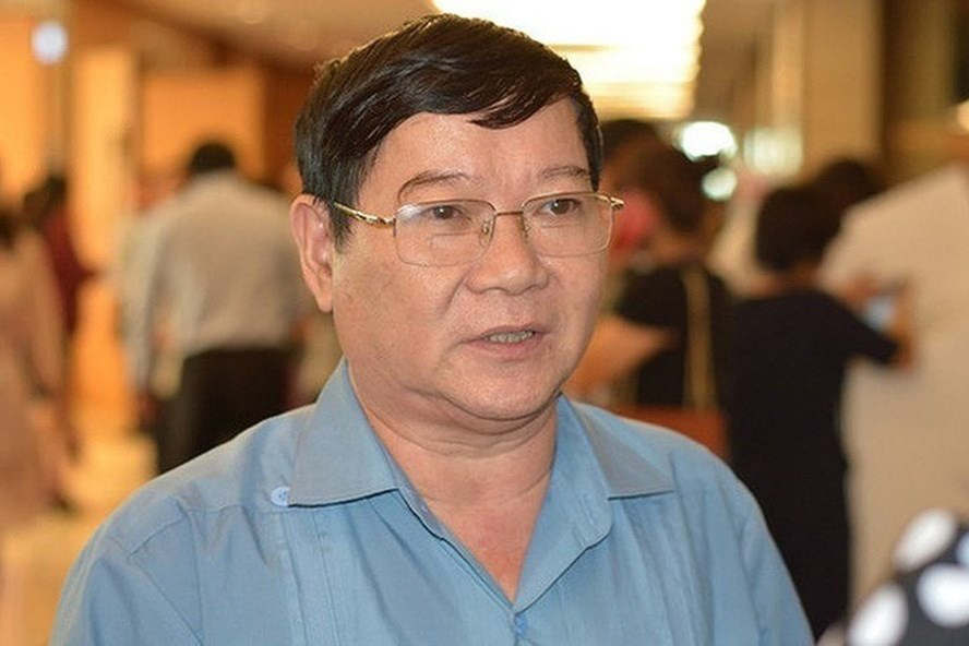Cần vắc-xin để chặn những "chuyến tàu vét" vào hoàng hôn nhiệm kỳ