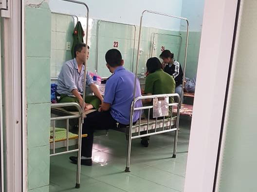 Quảng Bình: Điều tra vụ một đại úy công an bị đánh rơi xuống sông, nhập viện - Ảnh 1.