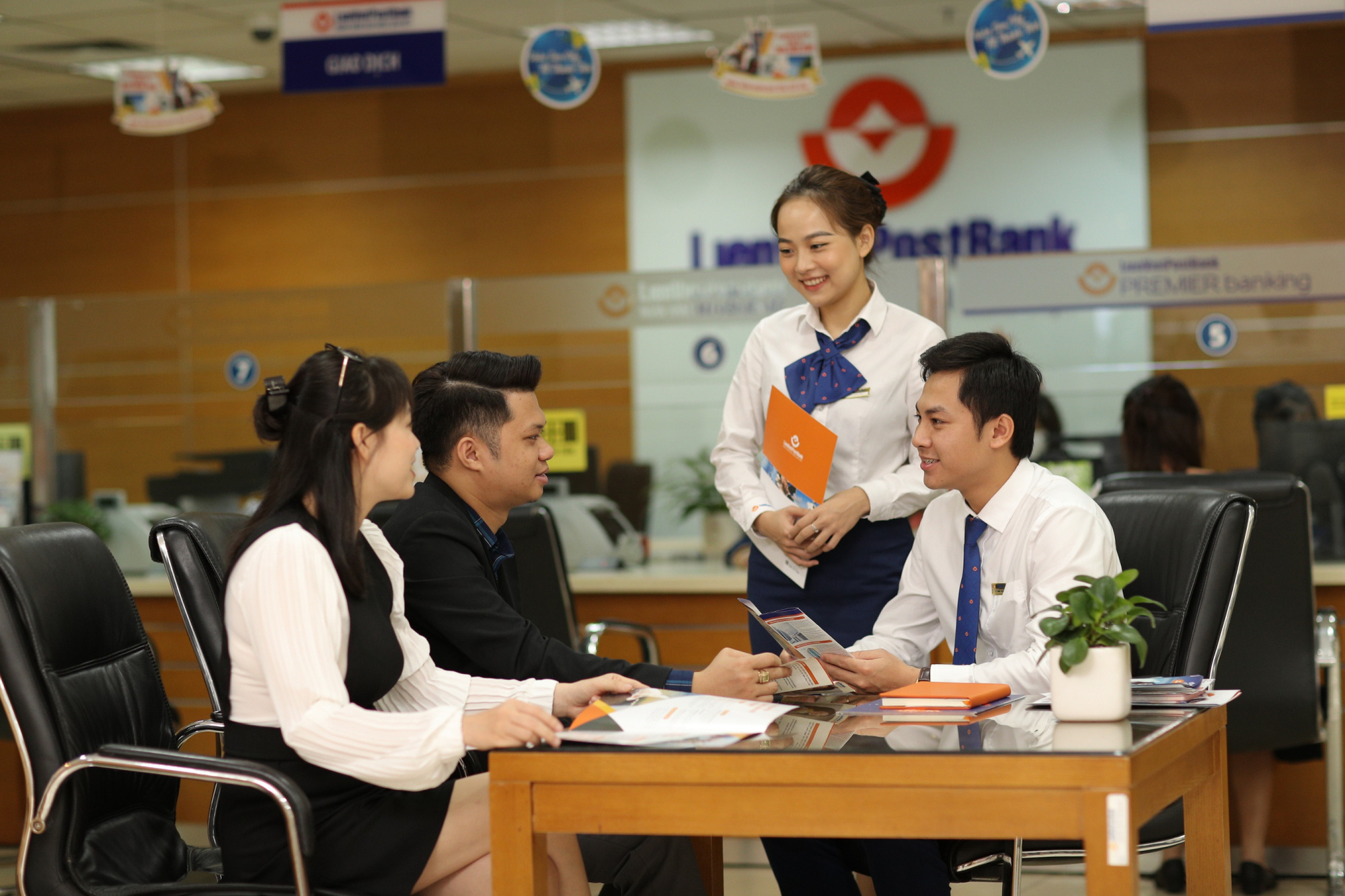 LienVietPostBank cho vay ưu đãi tiếp sức sản xuất kinh doanh - Ảnh 1.