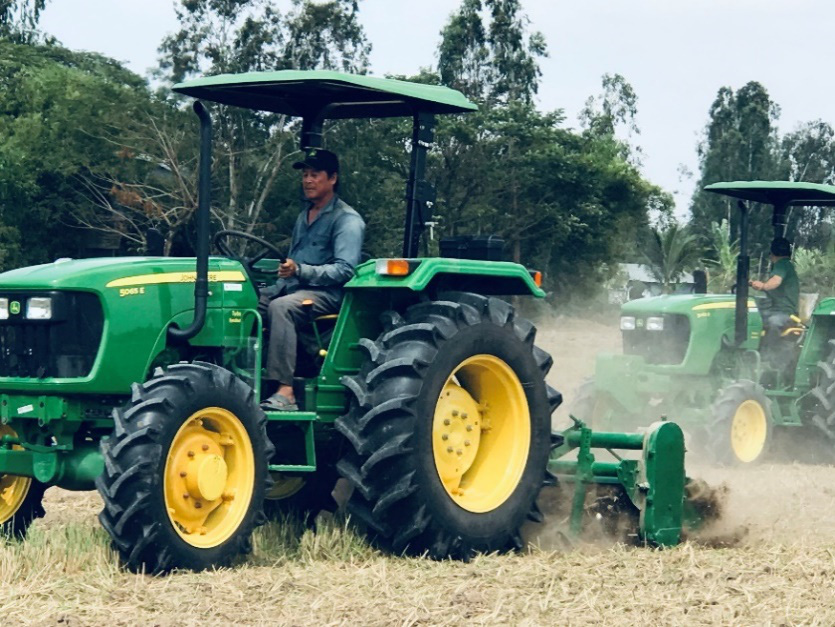 TTC trình diễn máy kéo John Deere