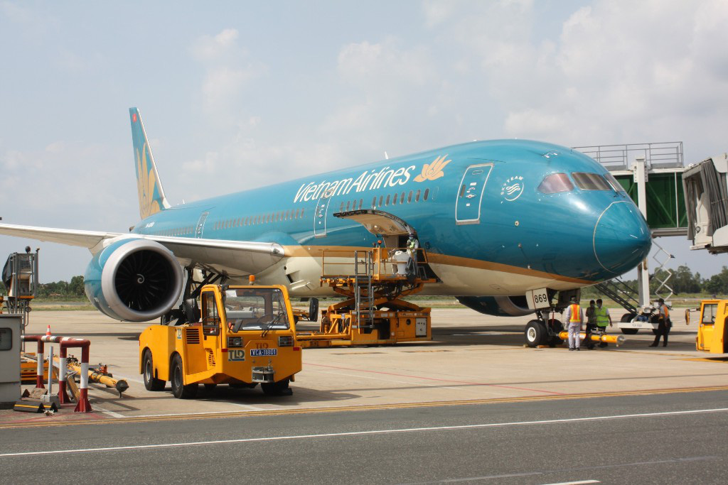 Vietnam Airlines tạm dừng tất cả các đường bay Hàn Quốc - Ảnh 1.