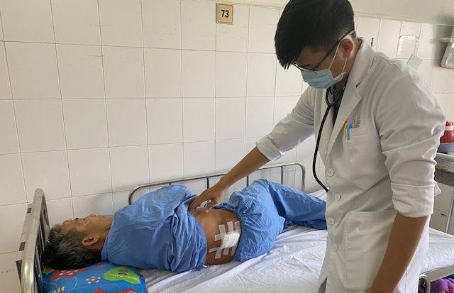 Hy hữu: Lấy th&agrave;nh c&ocirc;ng đầu đạn hơn 50 năm trong cơ thể người cựu chiến binh - Ảnh 3.