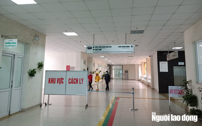 B&ecirc;n trong khu c&aacute;ch ly ở H&agrave; Nội: 1 c&aacute;n bộ phục vụ 20 người, suất ăn 57.000 đồng/ng&agrave;y - Ảnh 2.
