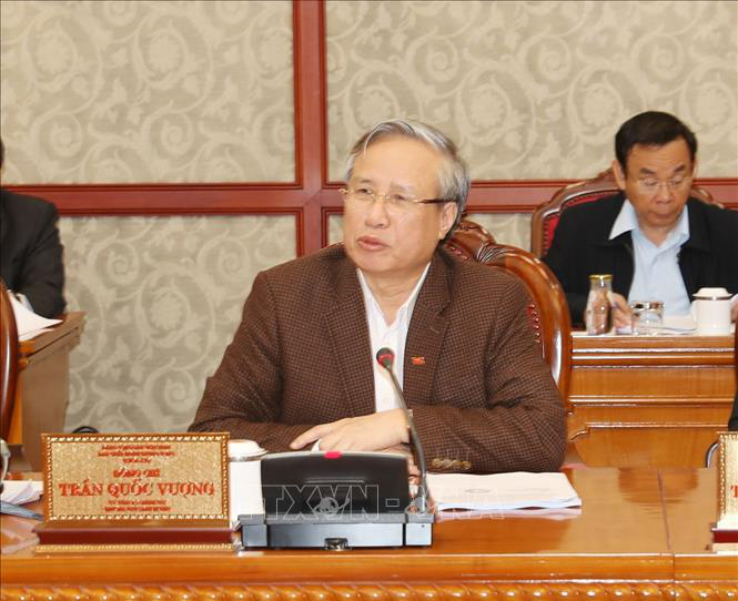 Tổng B&iacute; thư, Chủ tịch nước chủ tr&igrave; họp Bộ Ch&iacute;nh trị về c&ocirc;ng t&aacute;c ph&ograve;ng, chống dịch Covid-19 - Ảnh 6.