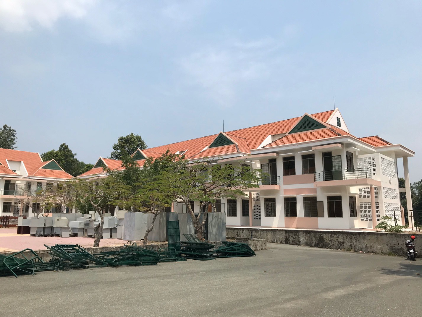 Covid-19: Ai phải cách ly tập trung, họ có thể từ chối được không?