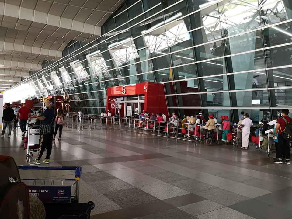 Chuyến bay đặc biệt cuối c&ugrave;ng trước giờ G từ Ấn Độ về VN - Ảnh 3.