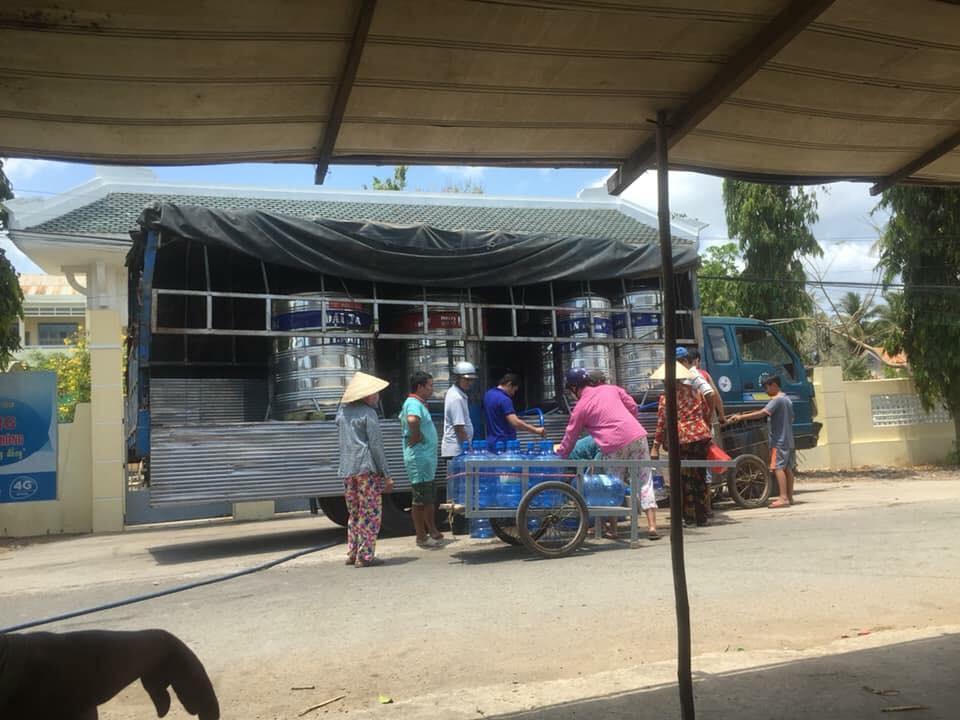 Trắng đêm mang nước ngọt đến với người dân vùng hạn mặn - Ảnh 6.