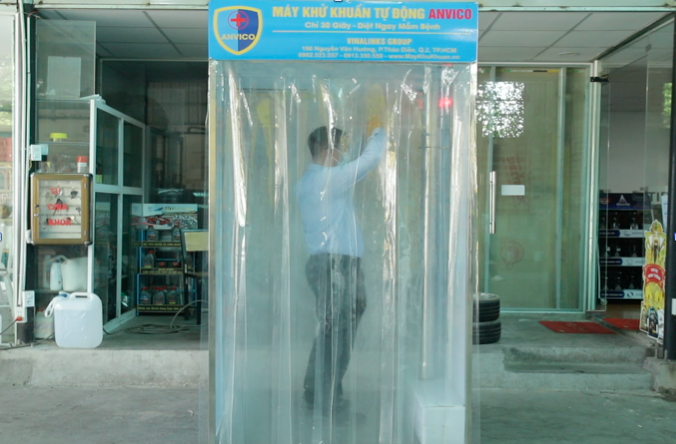 Buồng khử khuẩn di động chống Covid-19 - Ảnh 2.