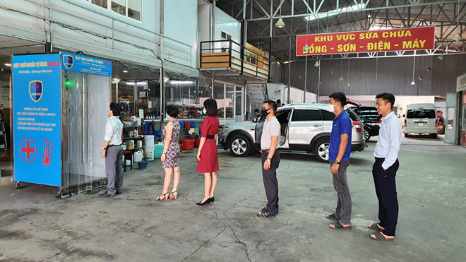 Buồng khử khuẩn di động chống Covid-19 - Ảnh 3.