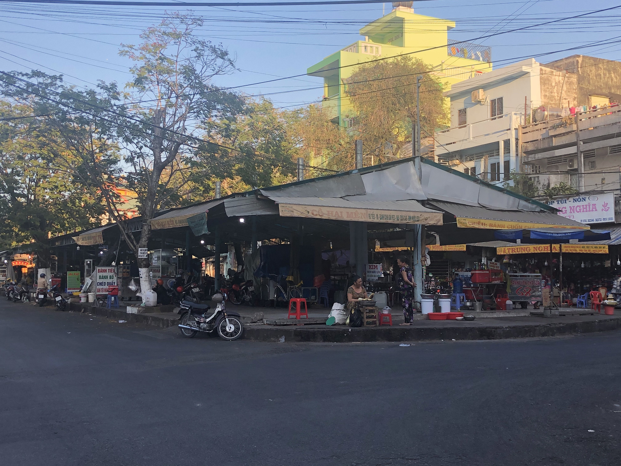 Miền Tây quay quắt trong "bão khô"