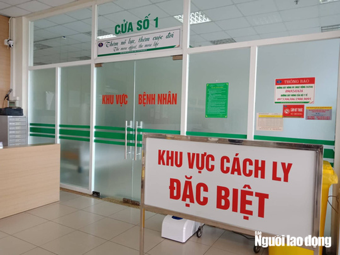 Một b&aacute;c sĩ mắc Covid-19 trong qu&aacute; tr&igrave;nh điều trị bệnh nh&acirc;n, Việt Nam c&oacute; 116 ca bệnh - Ảnh 1.