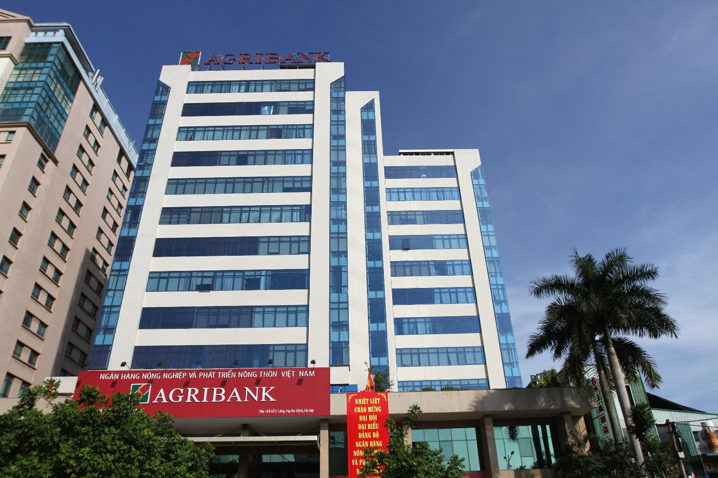 Agribank giảm lãi suất cho vay bằng đồng Việt Nam