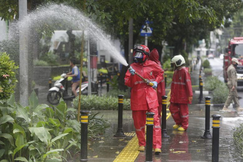 Covid-19: Jakarta hỗn loạn vì tình trạng khẩn cấp