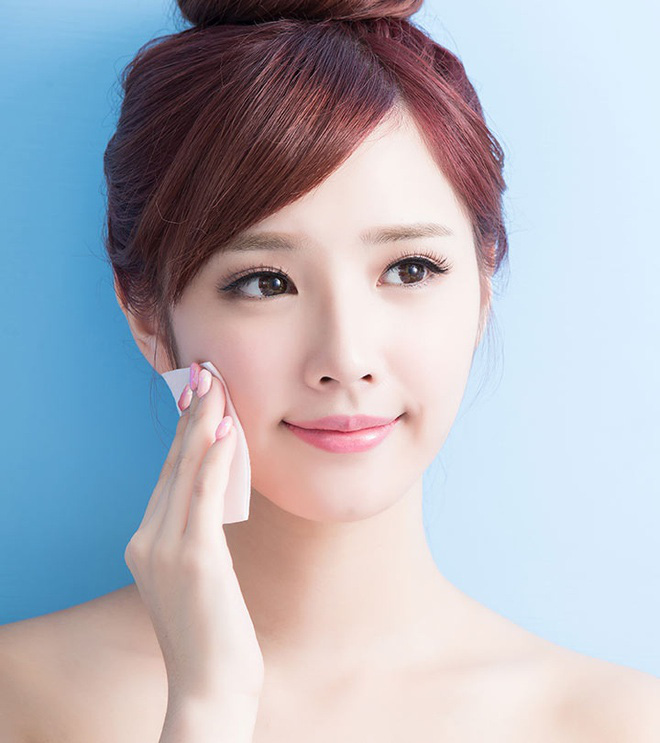 L&agrave;m thế n&agrave;o để kh&ocirc;ng bị mụn sau khi đeo khẩu trang qu&aacute; l&acirc;u? - Ảnh 11.