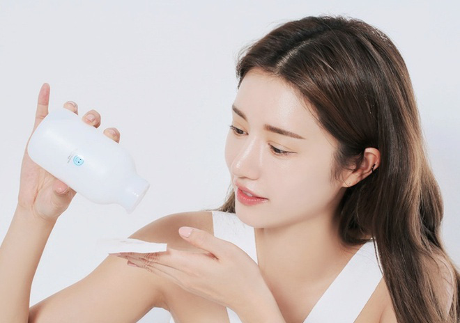 L&agrave;m thế n&agrave;o để kh&ocirc;ng bị mụn sau khi đeo khẩu trang qu&aacute; l&acirc;u? - Ảnh 5.