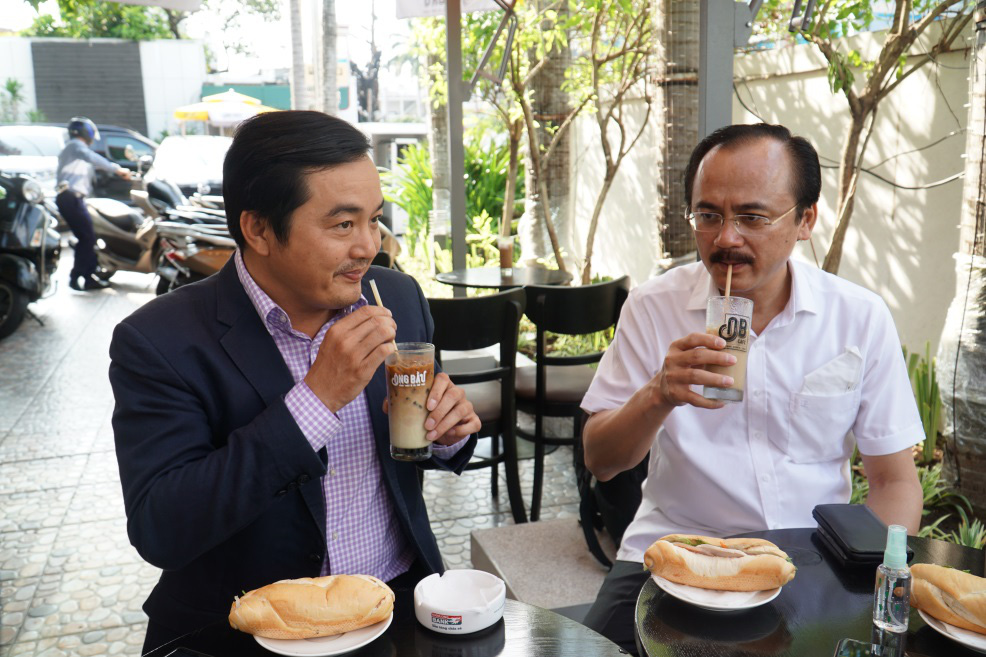 B&aacute;nh m&igrave; v&agrave; c&agrave; ph&ecirc; - sự kết hợp ho&agrave;n hảo tạo n&ecirc;n phong vị ri&ecirc;ng của S&agrave;i G&ograve;n - Ảnh 3.