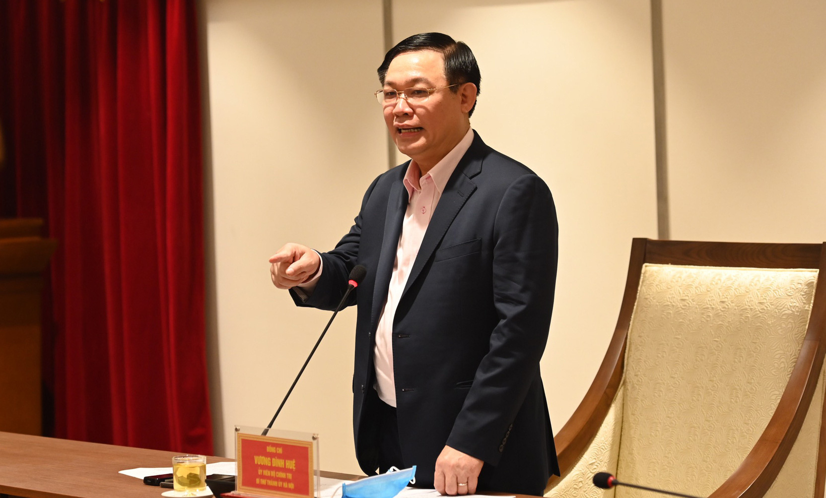 Bí thư Vương Đình Huệ: Huy động các khách sạn vào cách ly tập trung cho người tự chi trả