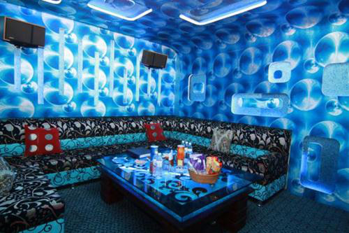 H&agrave; Nội hỏa tốc y&ecirc;u cầu tạm đ&oacute;ng cửa karaoke, qu&aacute;n bar, kh&ocirc;ng tụ tập đ&ocirc;ng người nơi thờ tự - Ảnh 1.