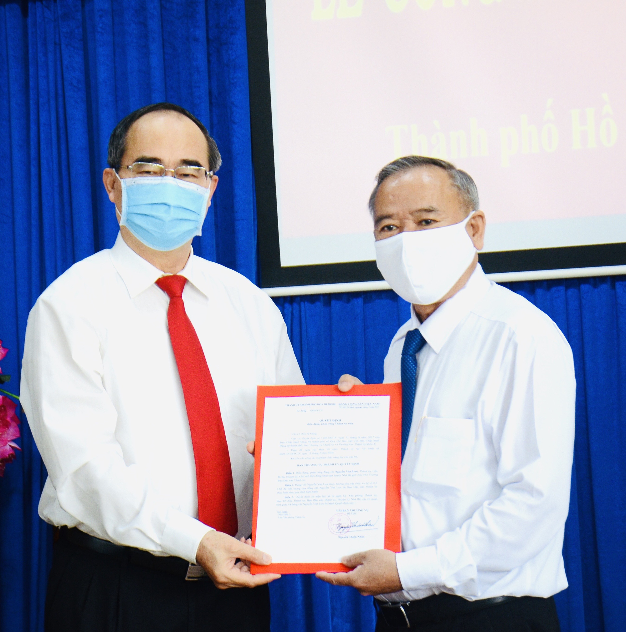 Thành ủy TP HCM điều động, bổ nhiệm 2 nhân sự lãnh đạo - Ảnh 2.