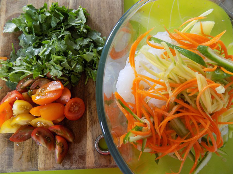 C&aacute;ch l&agrave;m l&agrave;m gỏi bạch tuộc thơm ngon, bổ dưỡng đ&atilde;i cả nh&agrave; - Ảnh 3.