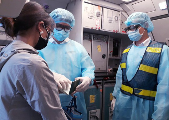 T&acirc;m sự của người vừa từ v&ugrave;ng dịch nước ngo&agrave;i về - Ảnh 6.