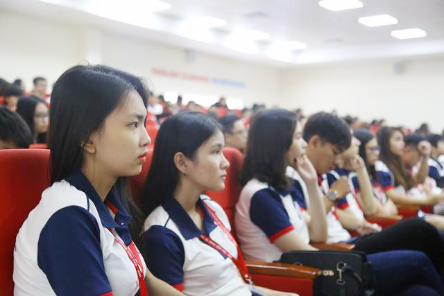 Các trường ĐH tại TP HCM dời lịch học đến tháng 5