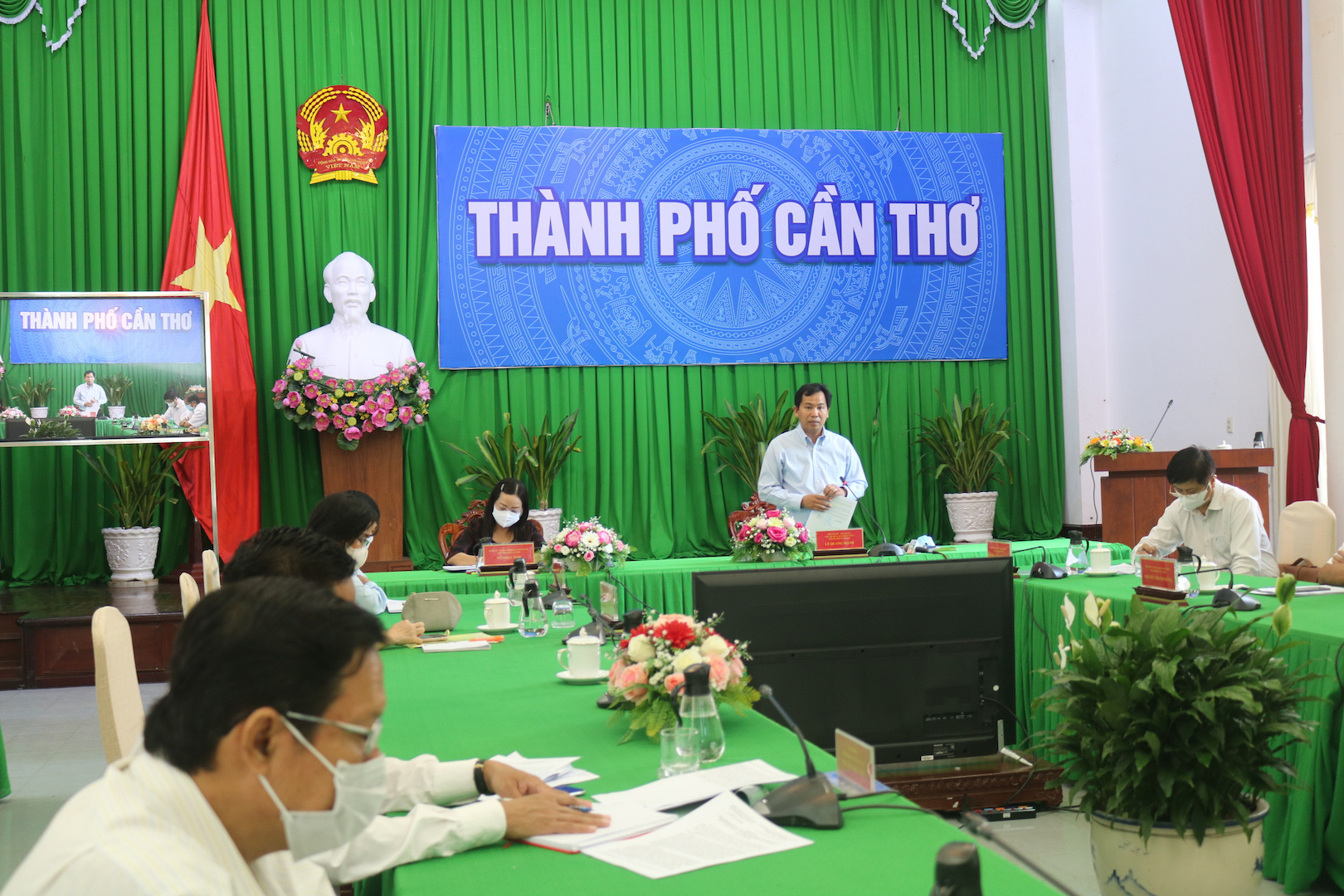 Giám đốc NHNN Cần Thơ: 7.700 tỉ cho vay xuất khẩu gạo như "ngàn cân treo sợi tóc"