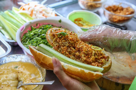 B&aacute;nh m&igrave; S&agrave;i G&ograve;n thăng hoa - Ảnh 2.