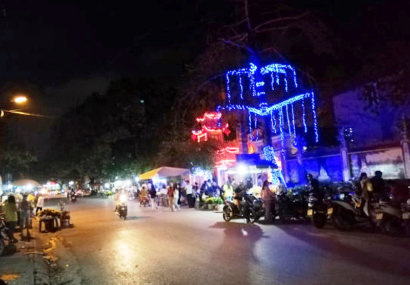 Đ&oacute;ng cửa c&aacute;c qu&aacute;n c&agrave; ph&ecirc;, tr&agrave; chanh bụi phố, tr&agrave; đ&aacute;,  gội đầu  để chống dịch Covid-19 - Ảnh 2.