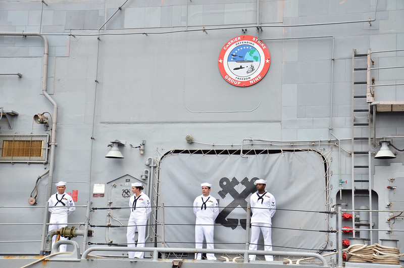 Người Phát ngôn trả lời câu hỏi về việc thuỷ thủ tàu sân bay USS Roosevelt mắc Covid-19