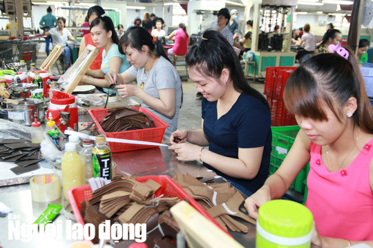 NÓNG: Hướng dẫn trả lương cho người lao động bị ngừng việc do dịch bệnh Covid 19