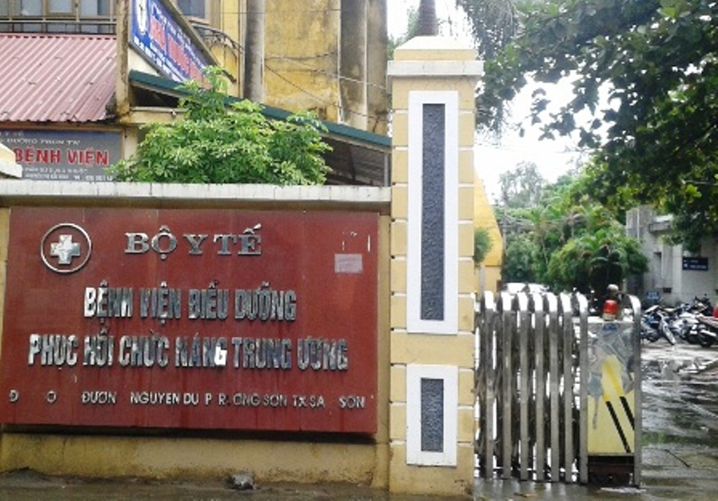 Cách ly 1 thầy giáo chăm sóc bố vợ nằm cùng phòng bệnh nhân Covid-19 số 133