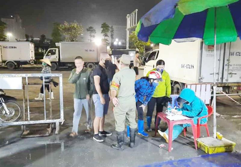 TP Hạ Long: Ra đường sau 22 giờ phải mang giấy tờ tùy thân, có lý do chính đáng