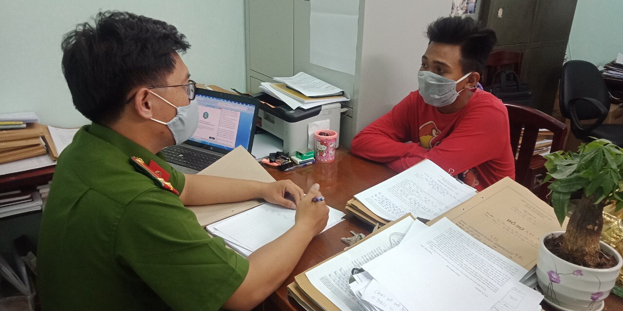 Nhóm vị thành niên trong đêm gây 35 vụ ném đá làm vỡ kính ôtô
