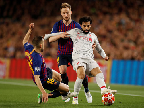 Bóng đá châu Âu chờ phán quyết của UEFA - Ảnh 1.
