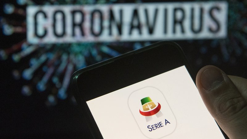 Serie A sắp đổ vỡ, fan Juventus chê cúp vô địch