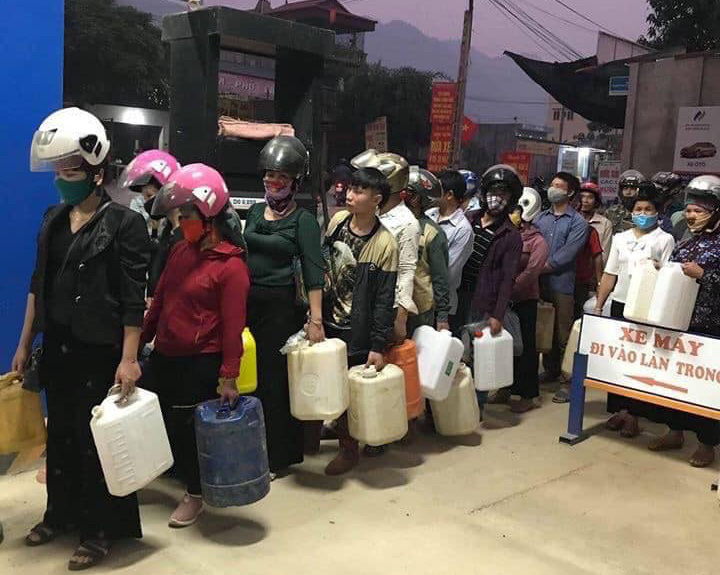 Bộ Công Thương khuyến cáo người dân không mua tích trữ xăng dầu