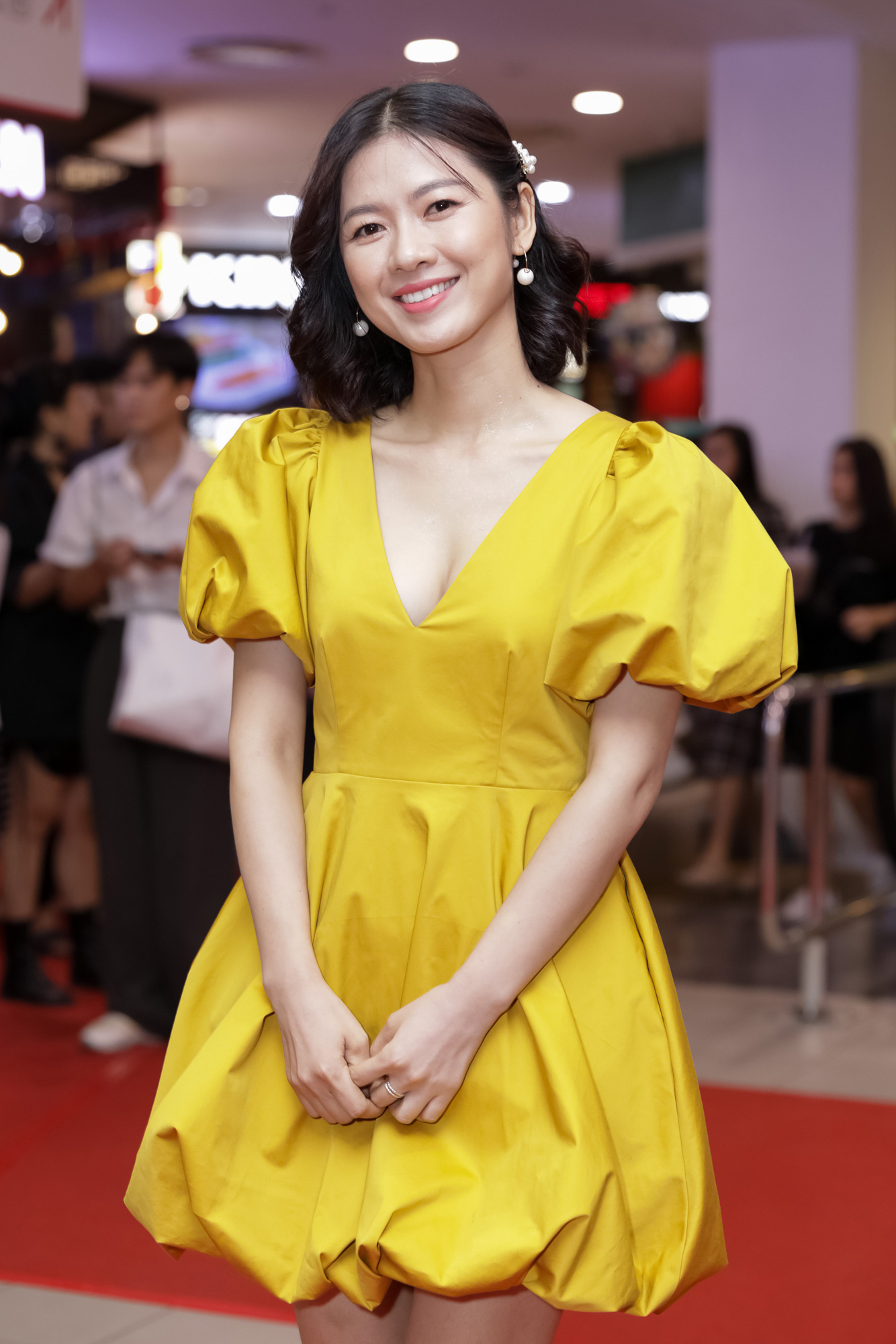 Khả Như, Kiều Minh Tuấn cùng sao Việt hội tụ trên thảm đỏ phim Nắng 3 - Ảnh 3.