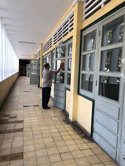 Nhiều trường l&ecirc;n lịch học một buổi, học b&ugrave; - Ảnh 1.