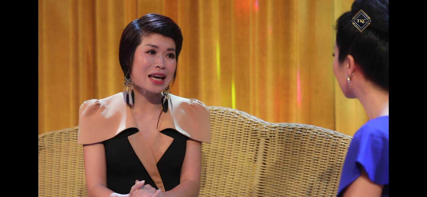 MC Thi Thảo tham gia talkshow c&ugrave;ng NSƯT Trịnh Kim Chi - Ảnh 4.