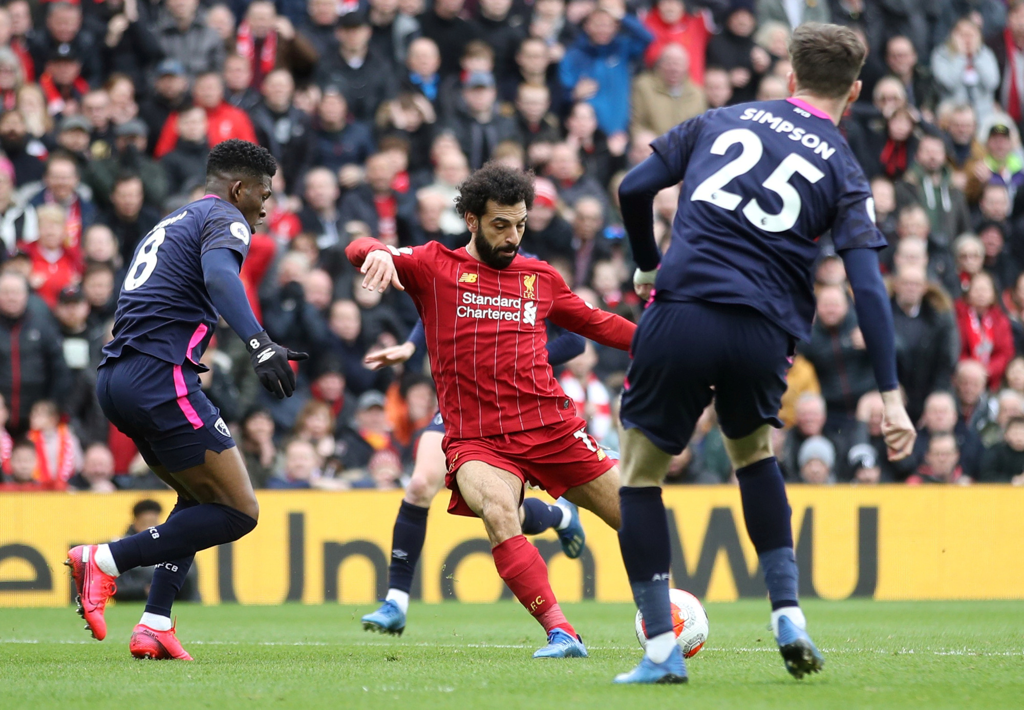 Liverpool giải cơn hạn b&agrave;n thắng, sao Ai Cập chạm mốc kỷ lục - Ảnh 2.
