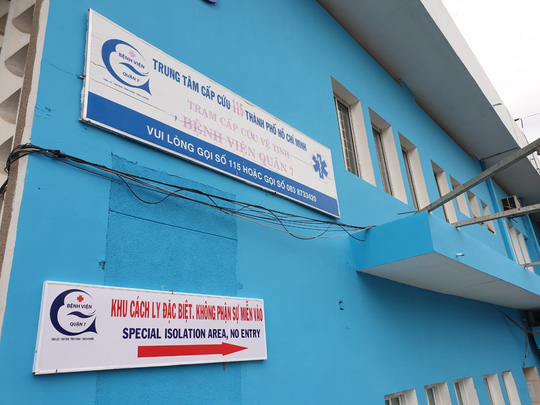 Cách ly 2 người ở TP HCM đi chung chuyến bay với cô gái mắc Covid-19 thứ 17