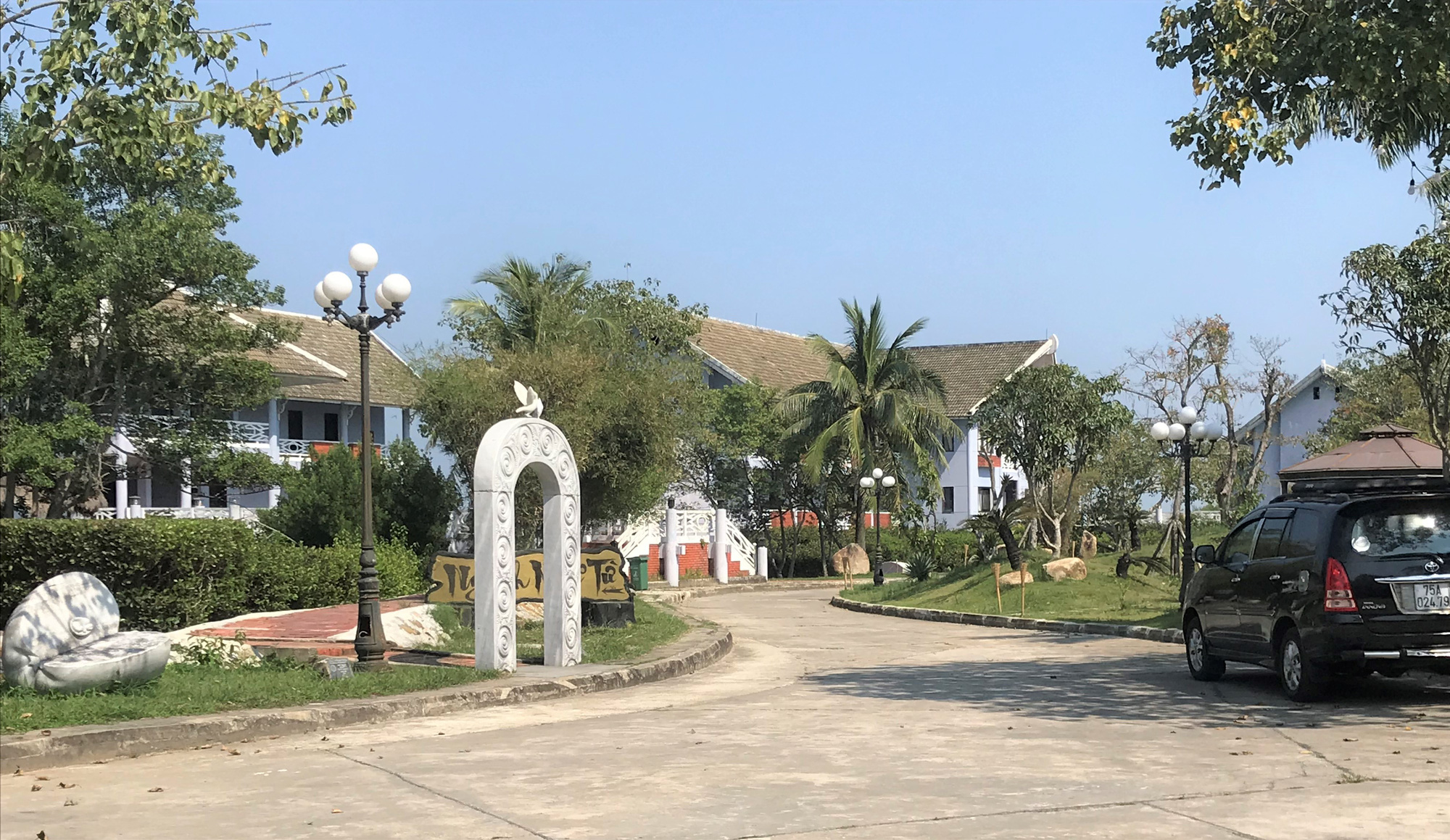 Nhiều người tiếp xúc gần với ca mắc Covid-19 thứ 30 được xét nghiệm âm tính - Ảnh 3.