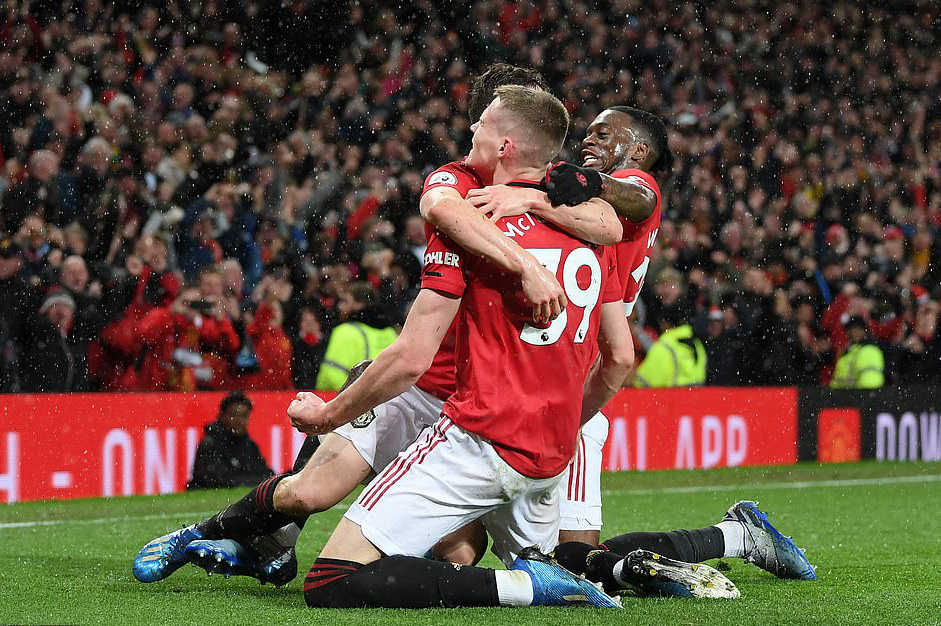 Quật ng&atilde; Man City, Man United thắng tưng bừng đại chiến - Ảnh 8.