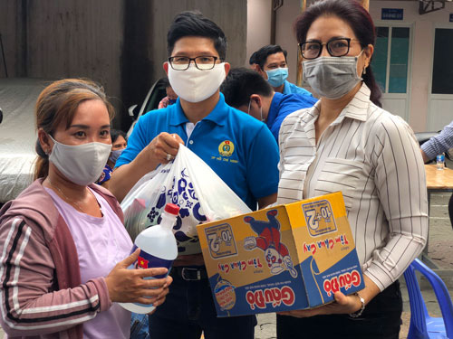 Hỗ trợ người lao động khó khăn